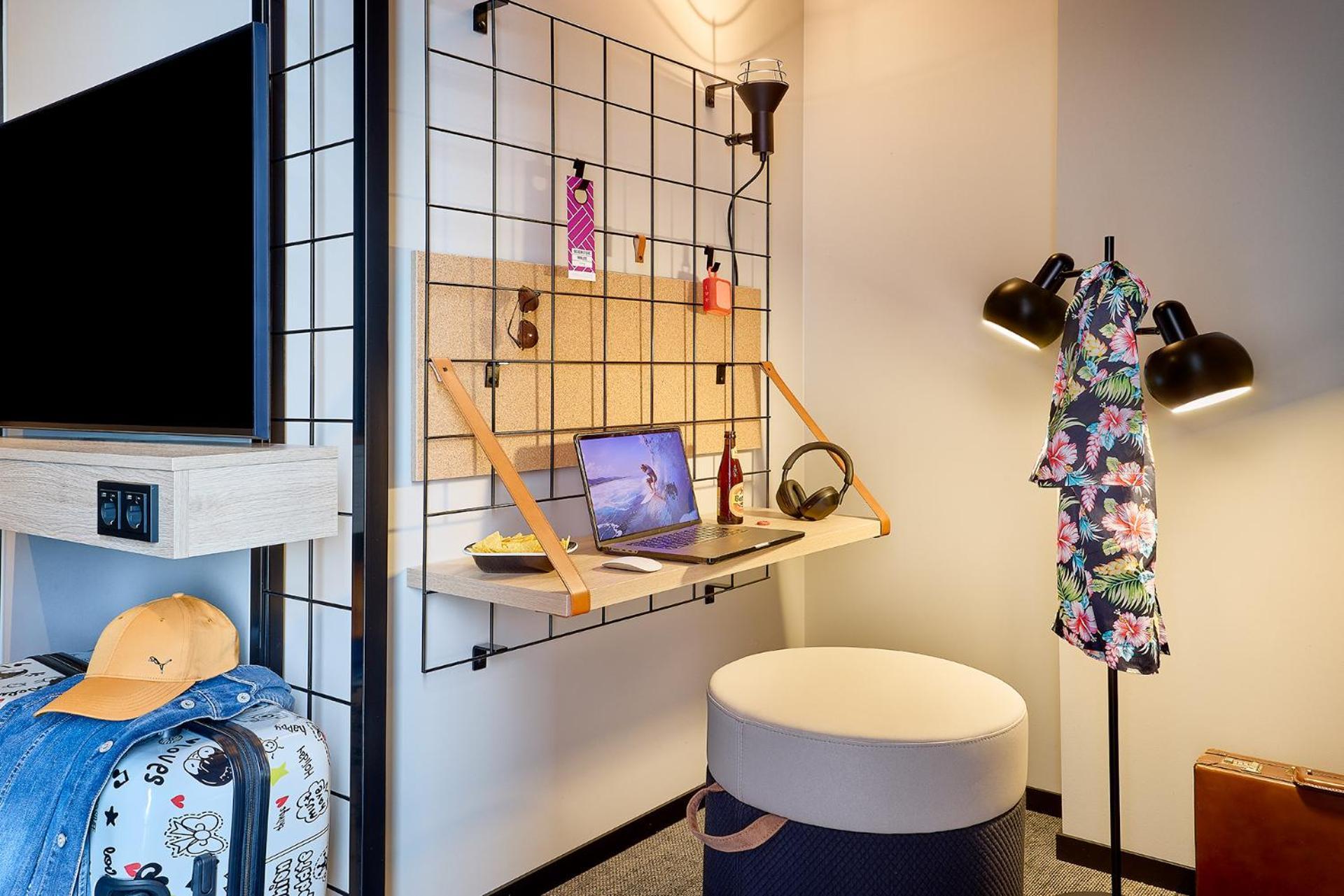 Moxy Luxembourg Airport Hotel Niederanven Luaran gambar