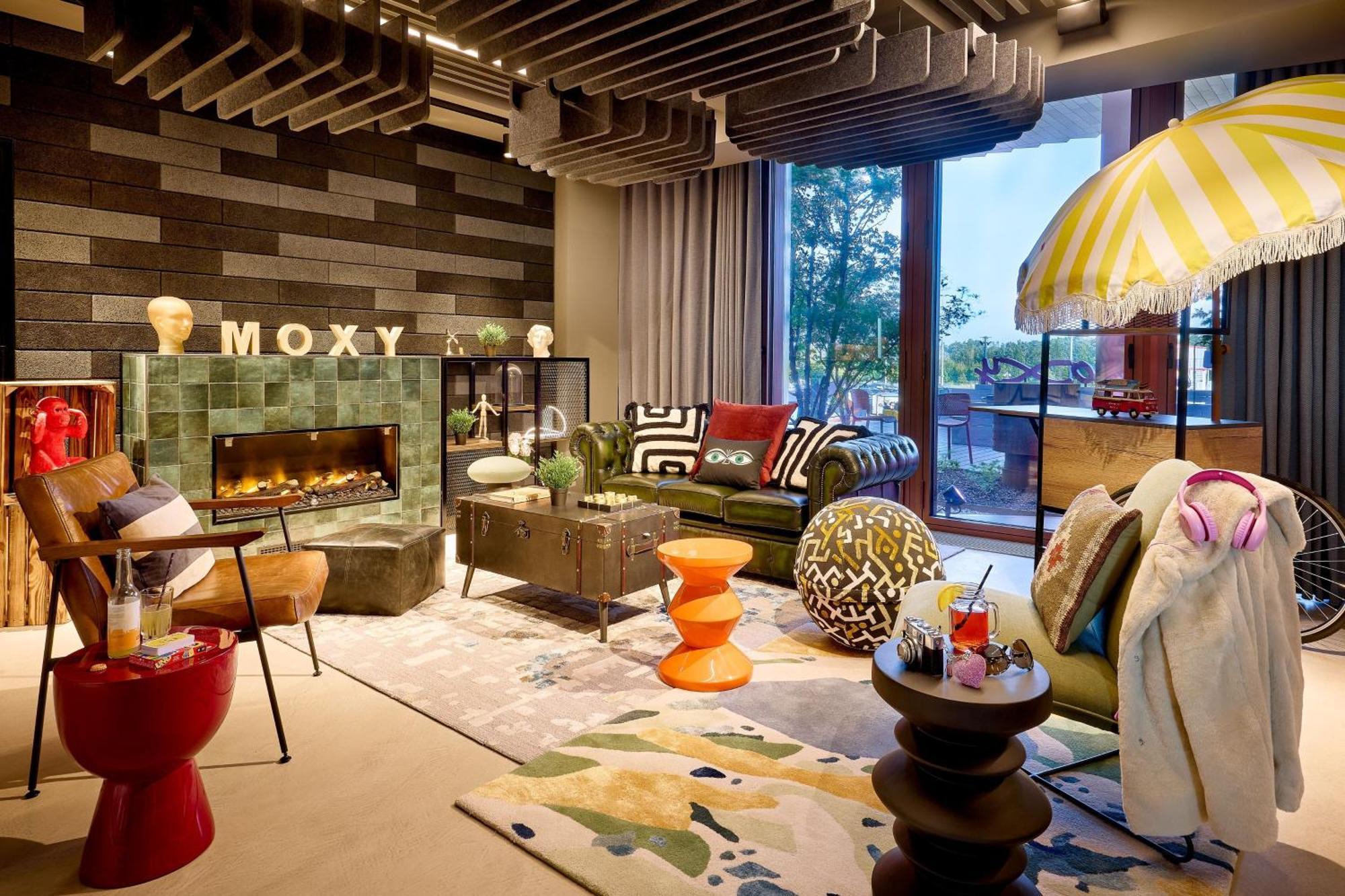 Moxy Luxembourg Airport Hotel Niederanven Luaran gambar